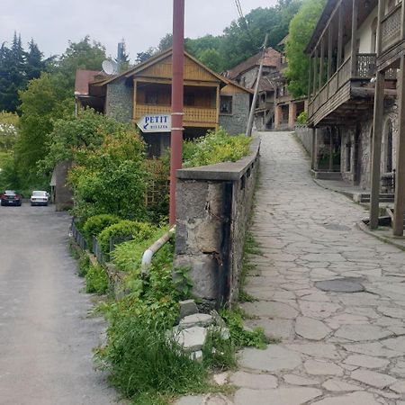 Petit Dilijan Panzió Kültér fotó