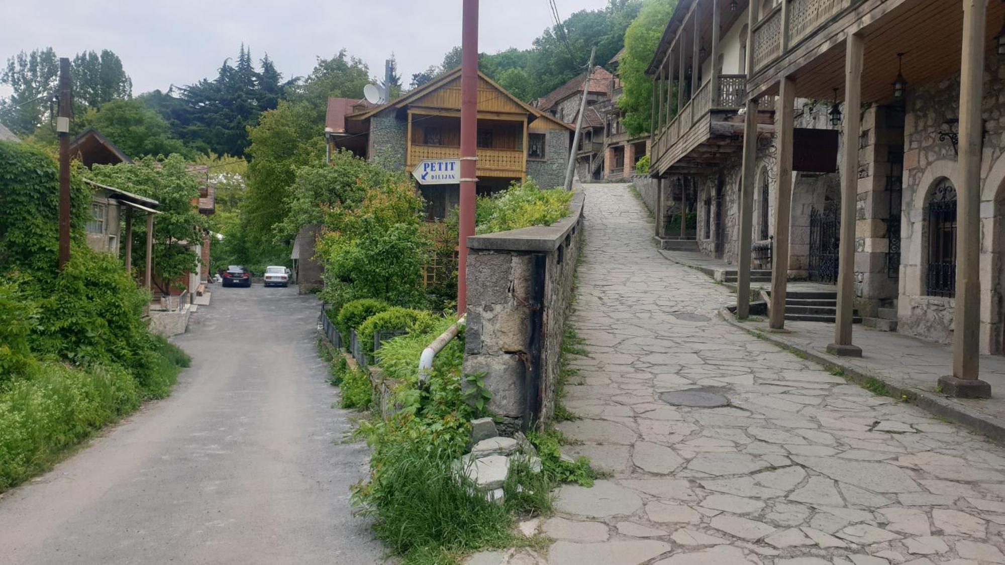 Petit Dilijan Panzió Kültér fotó